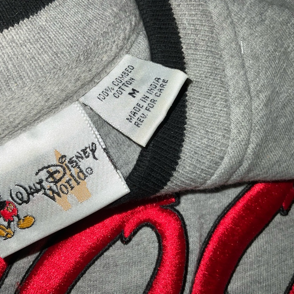 Vintage Disney 100 Years of Magic Gray Embroidered Sweatshirt Size M - Picture 5 of 6